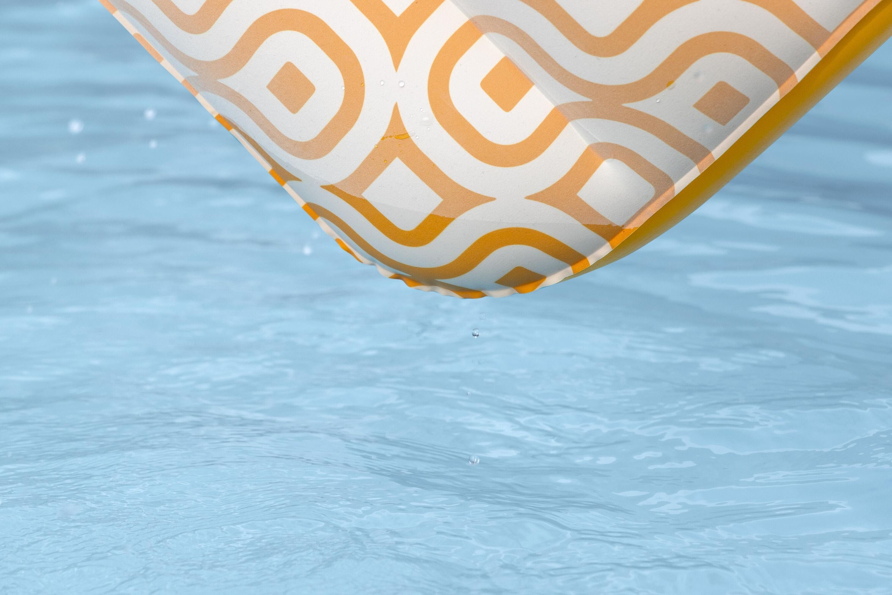 Bestway Airmat Deluxe Floating Mat 183x84cm