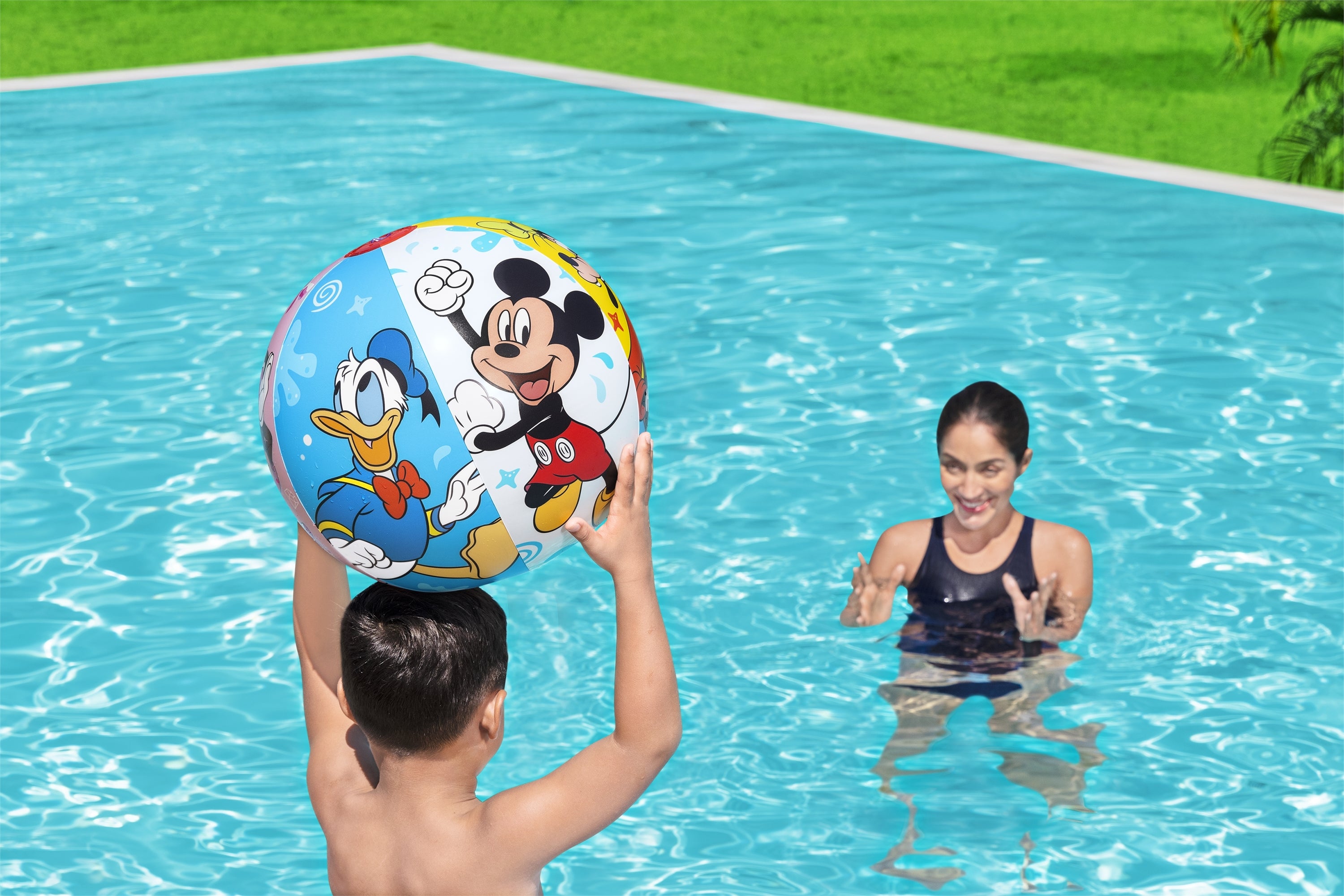 Bestway Beach Ball Mickey and Friends 51cm